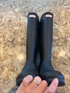 Hunter Matte Black Knee-High Rain Boots adjustable calf